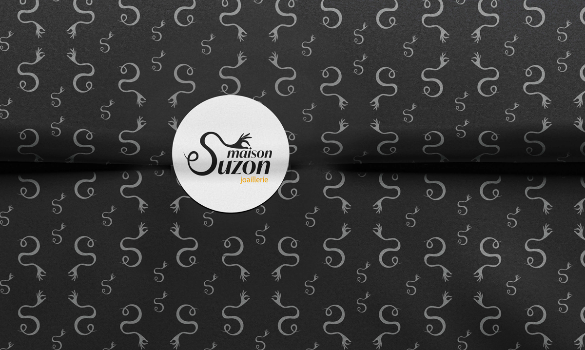 https://www.ave-studio.fr/wp-content/uploads/2025/03/papier-de-soie-mockup-maison-suzon.png